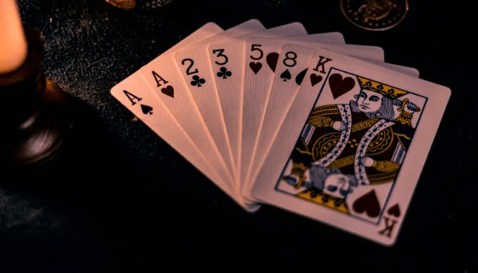 Antarmuka kartu Bingo dengan grid 5x5 dan opsi pembayaran DANA dan QRIS di hoki805
